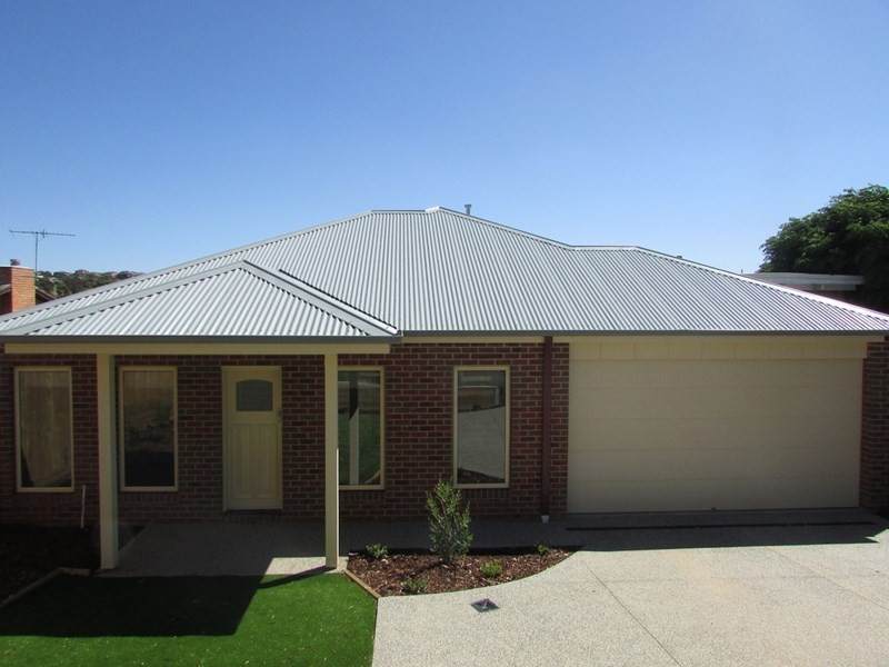 1/260 Roslyn Road, Highton VIC 3216