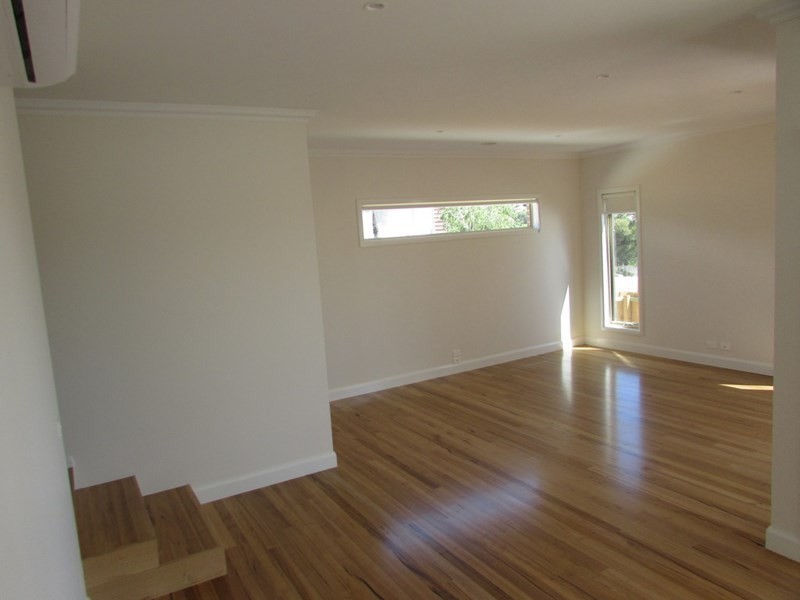 1/260 Roslyn Road, Highton VIC 3216
