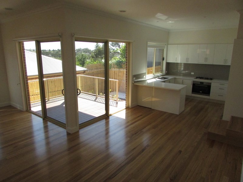 1/260 Roslyn Road, Highton VIC 3216