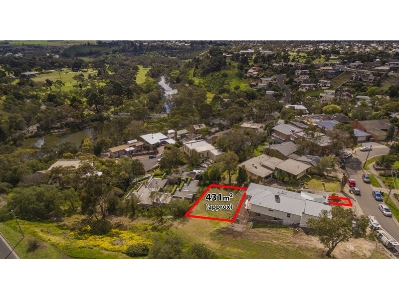 1B Chesterfield Court, Newtown VIC 3220