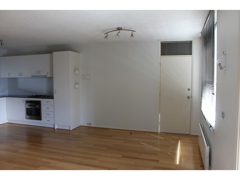 1/4 fitzroy Street, Geelong VIC 3220