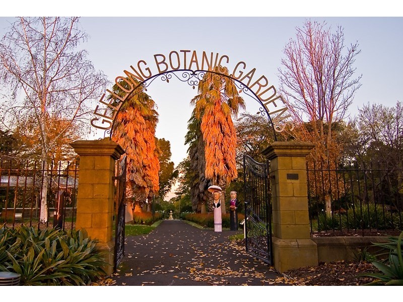 25 Sydney Avenue, Geelong VIC 3220