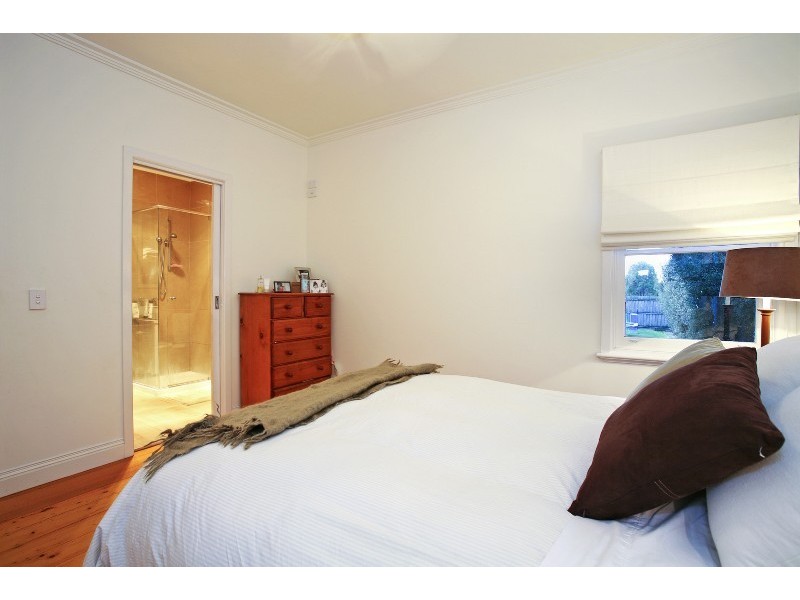 18 Orr Street, Manifold Heights VIC 3218