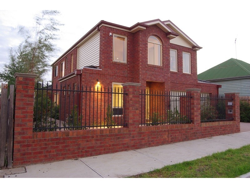 1 Bond Street, Newtown VIC 3220