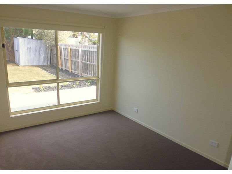 2D Watsons Road, Newcomb VIC 3219