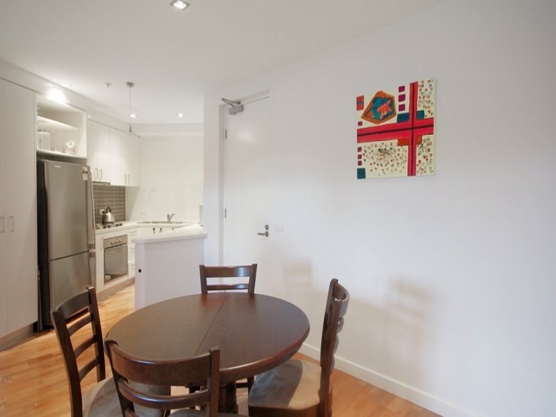 8/96 Mercer Street, Geelong VIC 3220