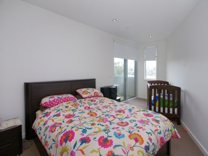 8/96 Mercer Street, Geelong VIC 3220