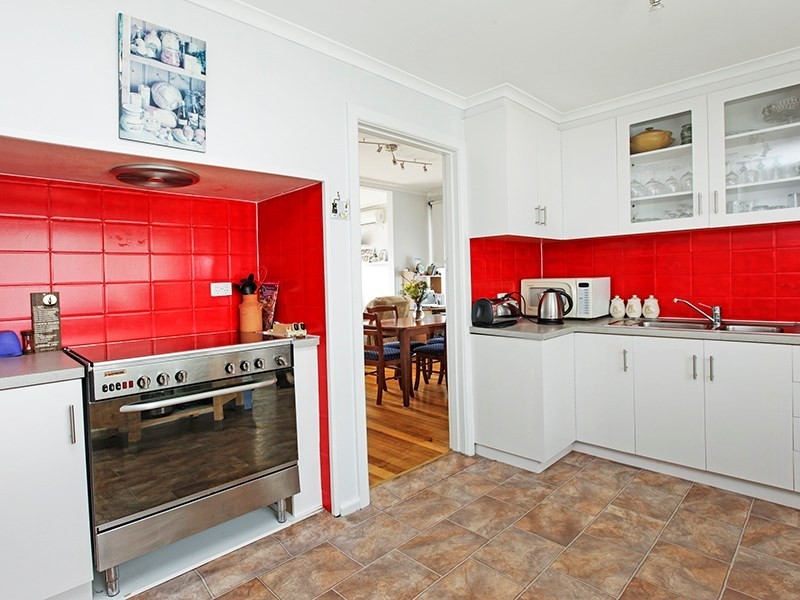 146 Ballarat Road, Hamlyn Heights VIC 3215