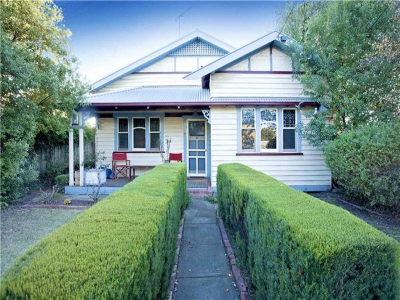 50 St Albans Road, East Geelong VIC 3219