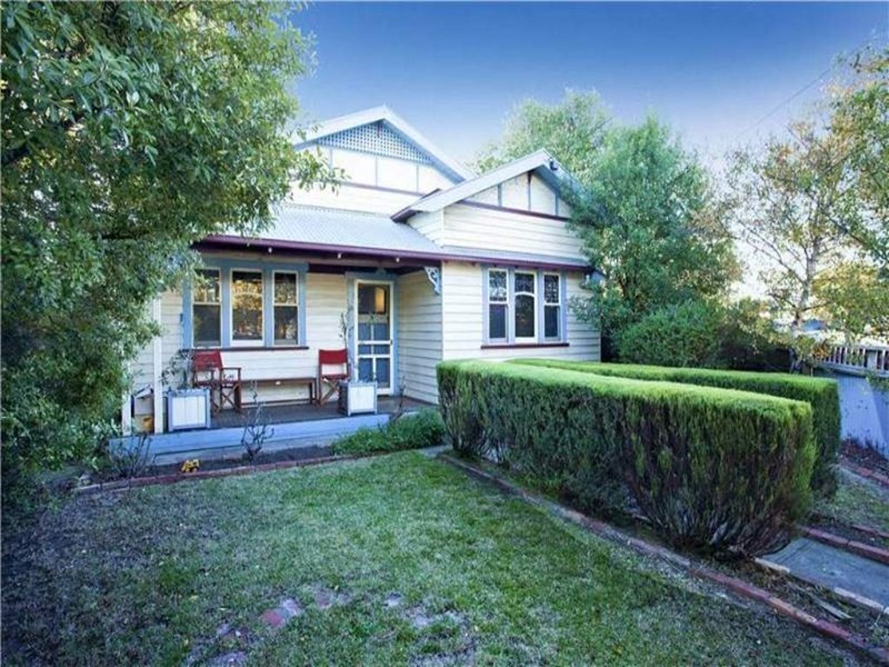 50 St Albans Road, East Geelong VIC 3219