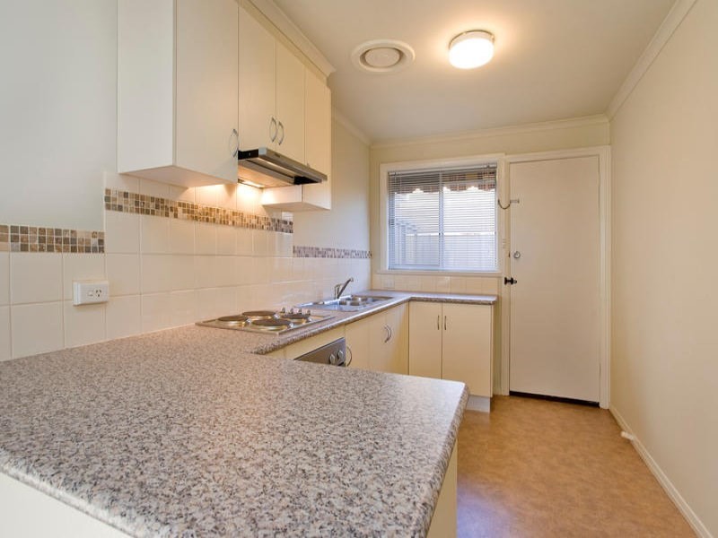 3/10 Volum Street, Manifold Heights VIC 3218