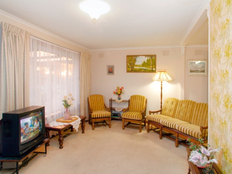 16 Mandama Avenue, Grovedale VIC 3216