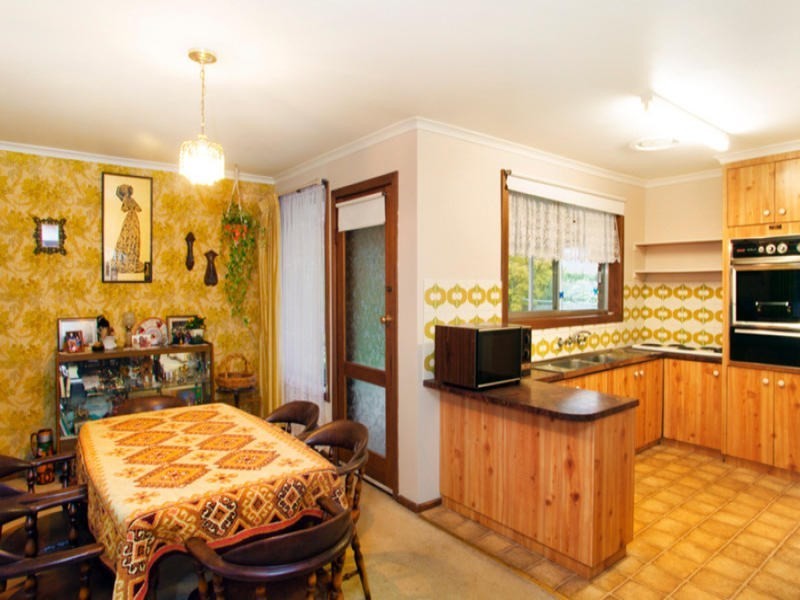 16 Mandama Avenue, Grovedale VIC 3216