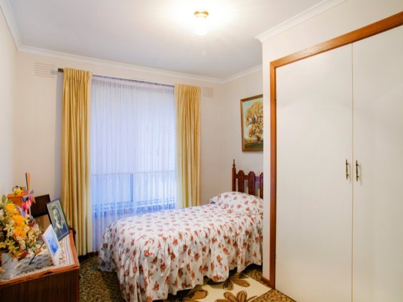 16 Mandama Avenue, Grovedale VIC 3216