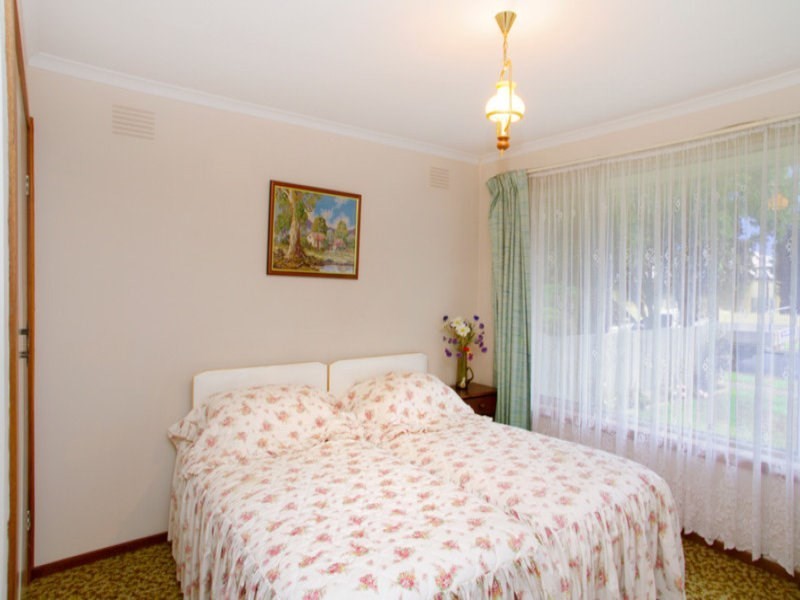 16 Mandama Avenue, Grovedale VIC 3216