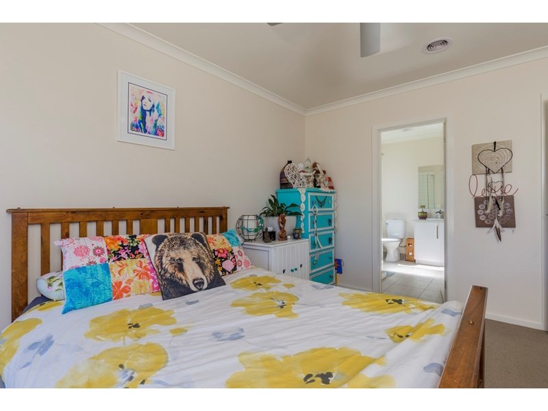 15 Eton Road, Torquay VIC 3228