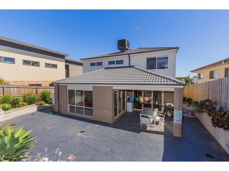 15 Eton Road, Torquay VIC 3228