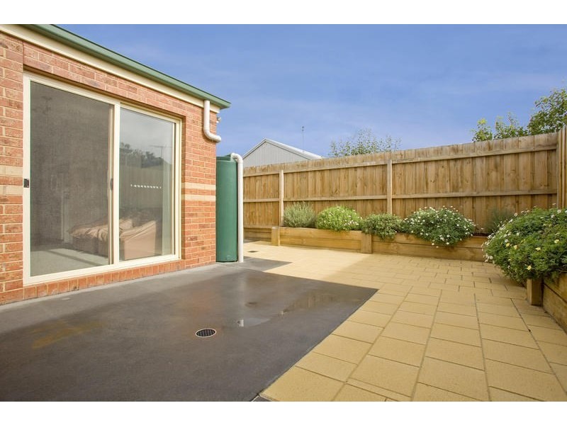 2/9 Heyers Road, Grovedale VIC 3216