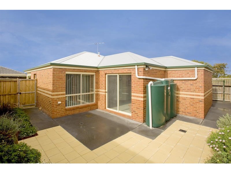 2/9 Heyers Road, Grovedale VIC 3216