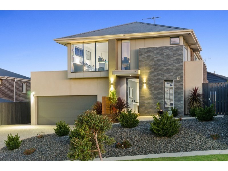 59 Woolondoon Drive, Highton VIC 3216