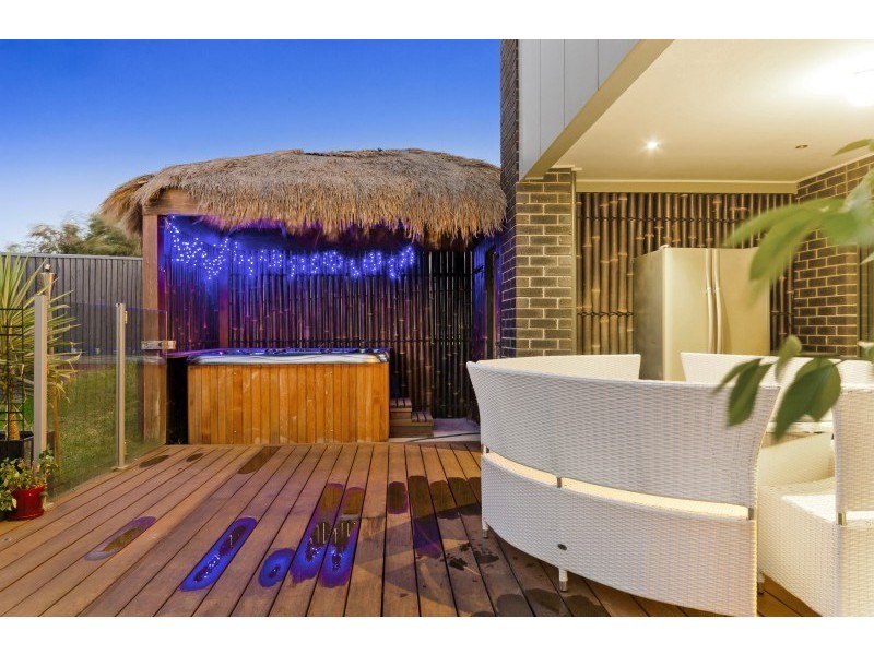 59 Woolondoon Drive, Highton VIC 3216