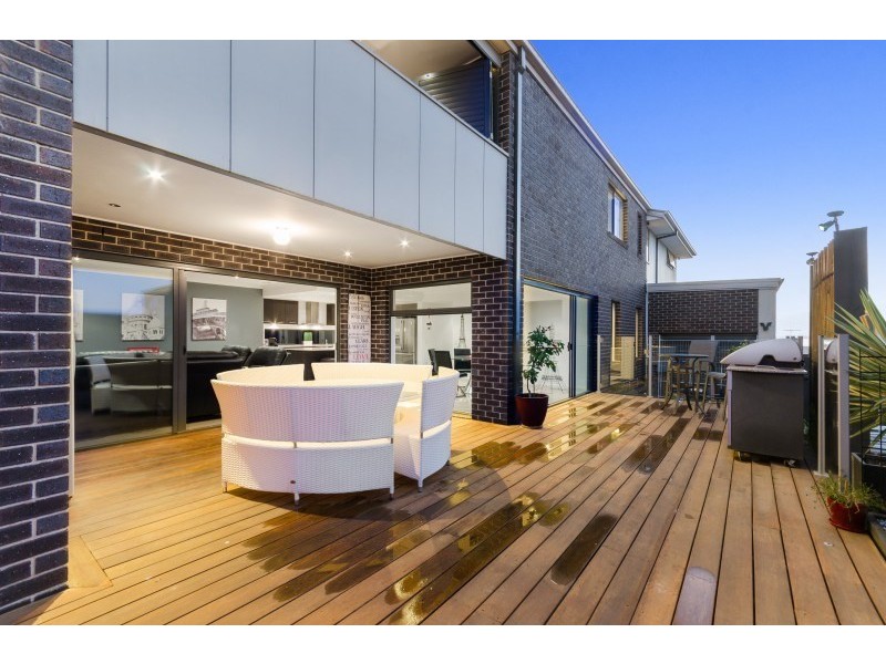 59 Woolondoon Drive, Highton VIC 3216