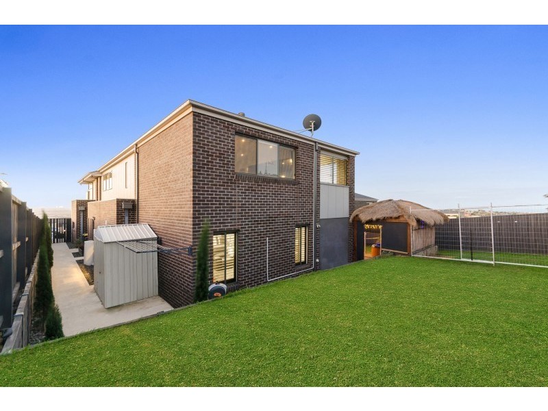 59 Woolondoon Drive, Highton VIC 3216