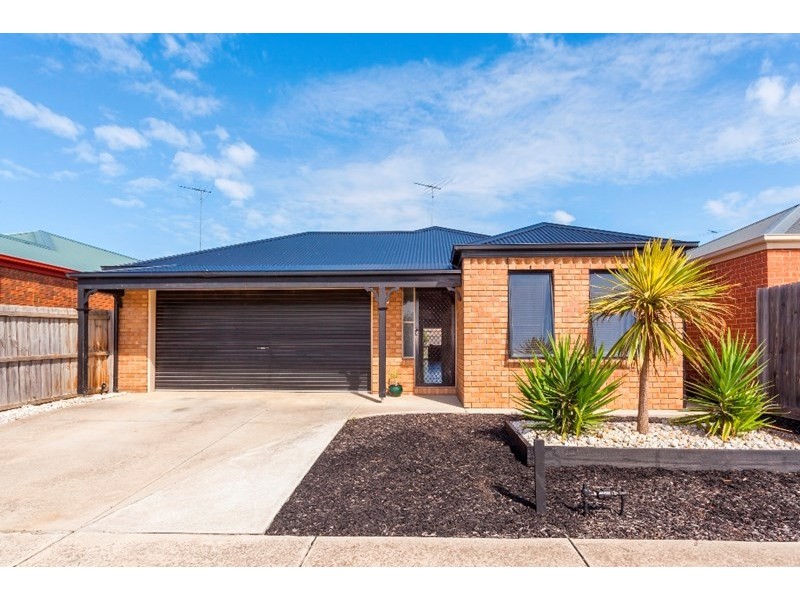 61 Hewitt Drive, Grovedale VIC 3216