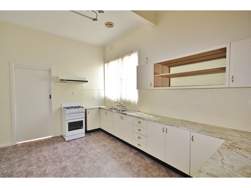 225 Pakington Street, Geelong West VIC 3218