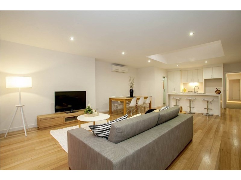 5B College Court, Newtown VIC 3220