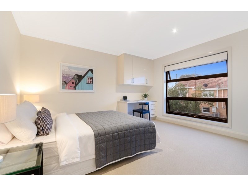 2/20 Upper Skene Street, Newtown VIC 3220