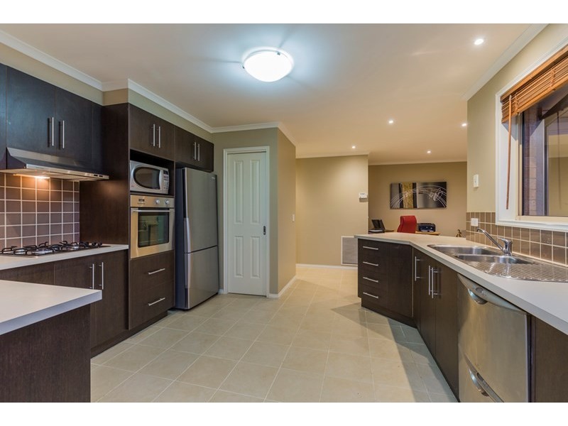 7-9 Cedarville Close, Highton VIC 3216