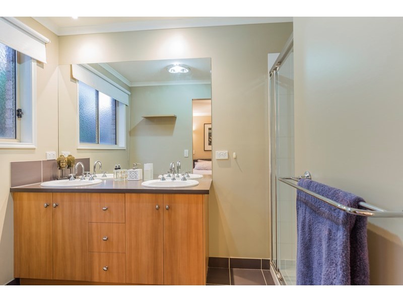 7-9 Cedarville Close, Highton VIC 3216