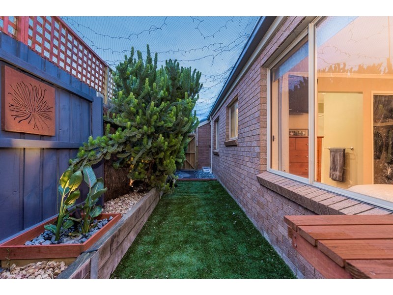 7-9 Cedarville Close, Highton VIC 3216