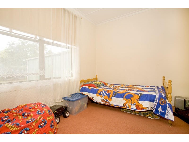 102 Robin Avenue, Norlane VIC 3214