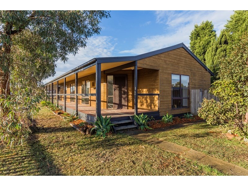 48 Fairbairn Drive, Corio VIC 3214