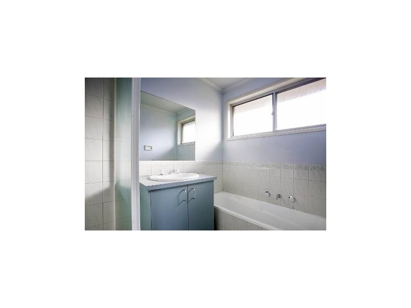 1 Nireeda Close, St Albans Park VIC 3219