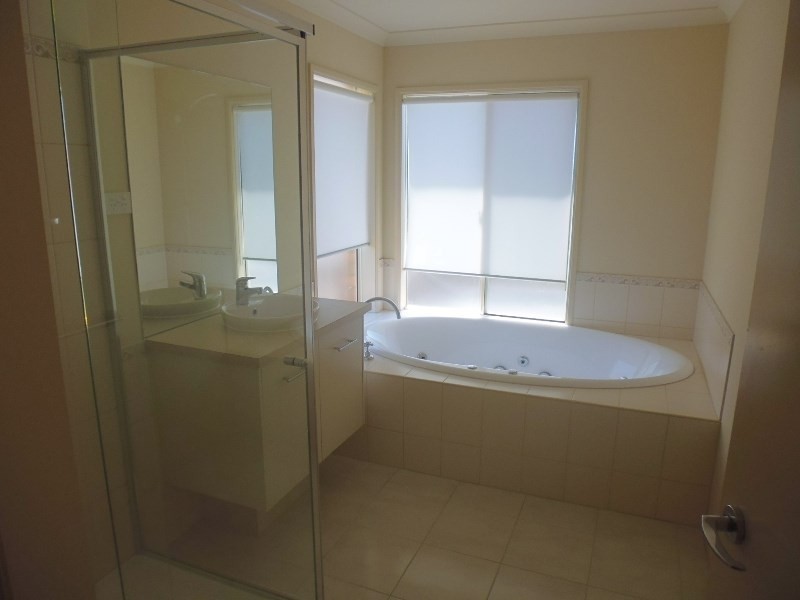3 Thwaites Close, Highton VIC 3216