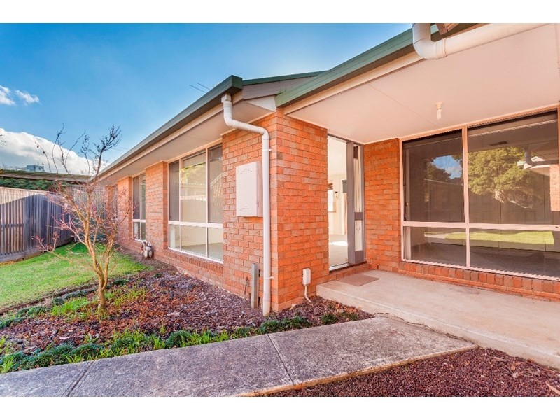 2/364 Autumn Street, Herne Hill VIC 3218