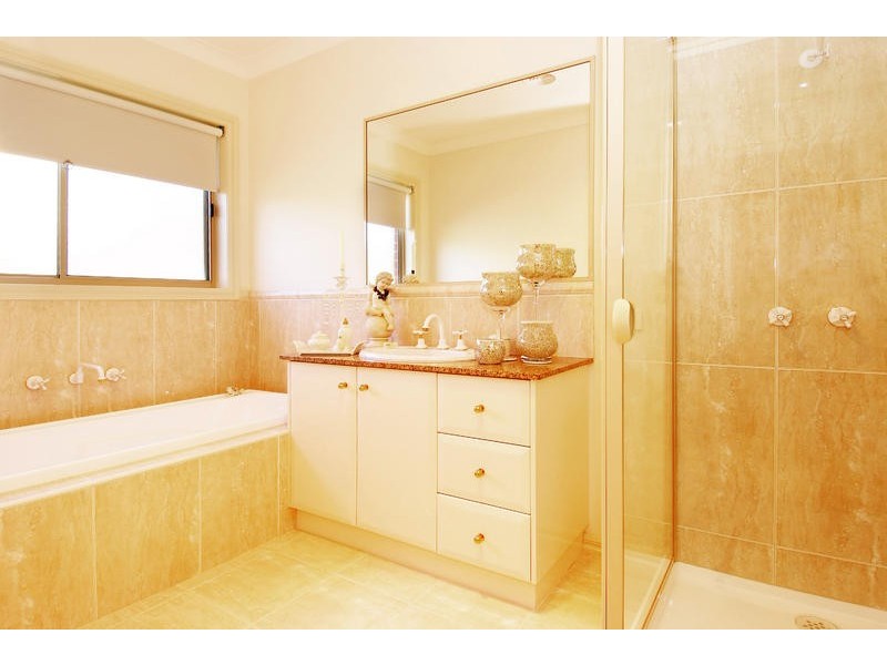 1/15 Shannon Avenue, Hamlyn Heights VIC 3215