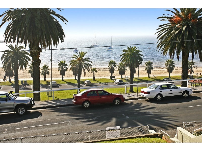 22 Eastern Beach Road, Geelong VIC 3220