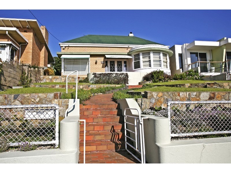 22 Eastern Beach Road, Geelong VIC 3220