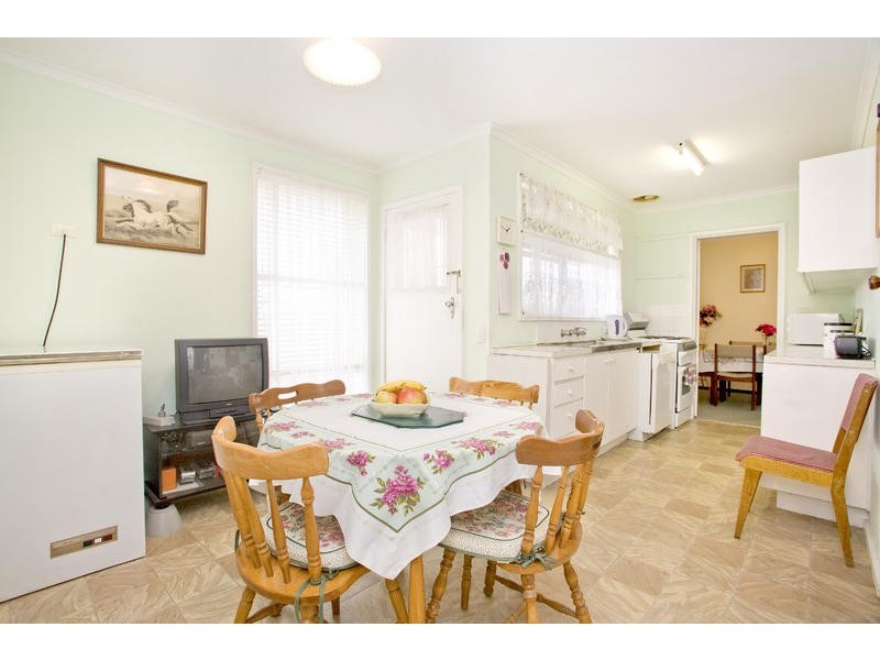 6 Ranger Court, Whittington VIC 3219