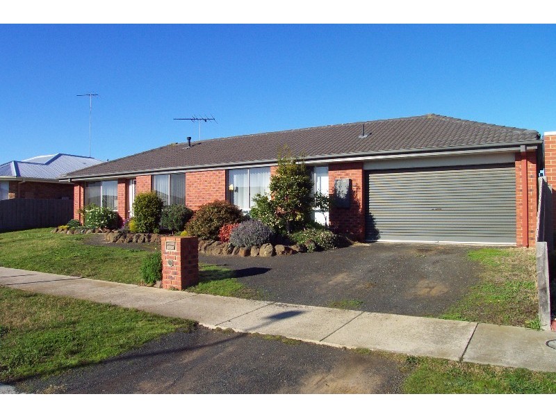 36 Meadenhall Drive, St Albans Park VIC 3219
