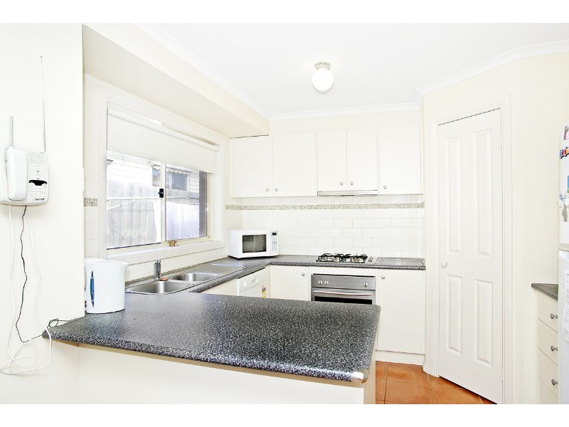 1/3 Mack Court, Belmont VIC 3216