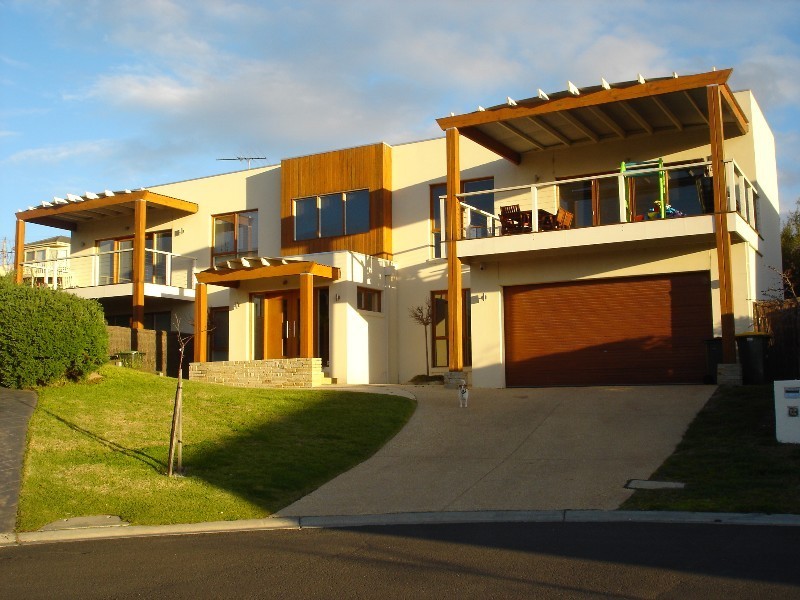 9 Kooyong Place, Highton VIC 3216