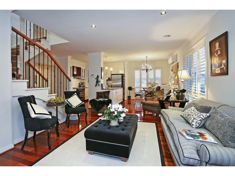 6 Palmerston Place, Highton VIC 3216