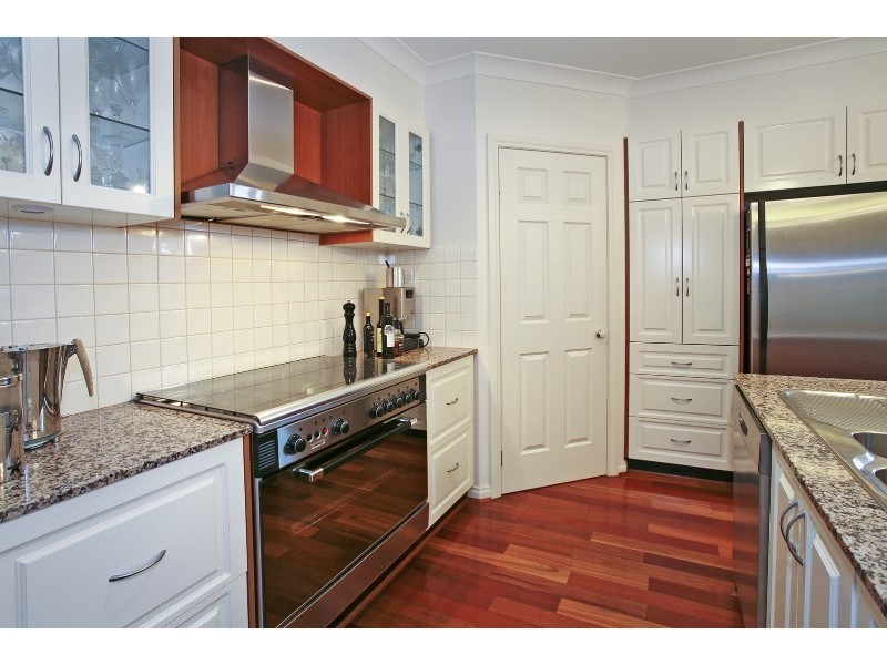 6 Palmerston Place, Highton VIC 3216