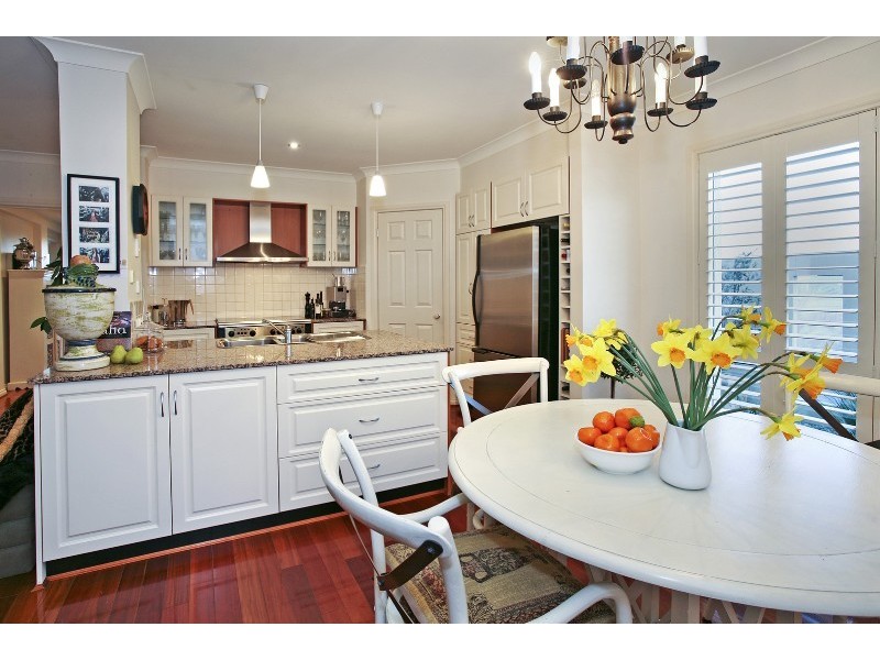 6 Palmerston Place, Highton VIC 3216