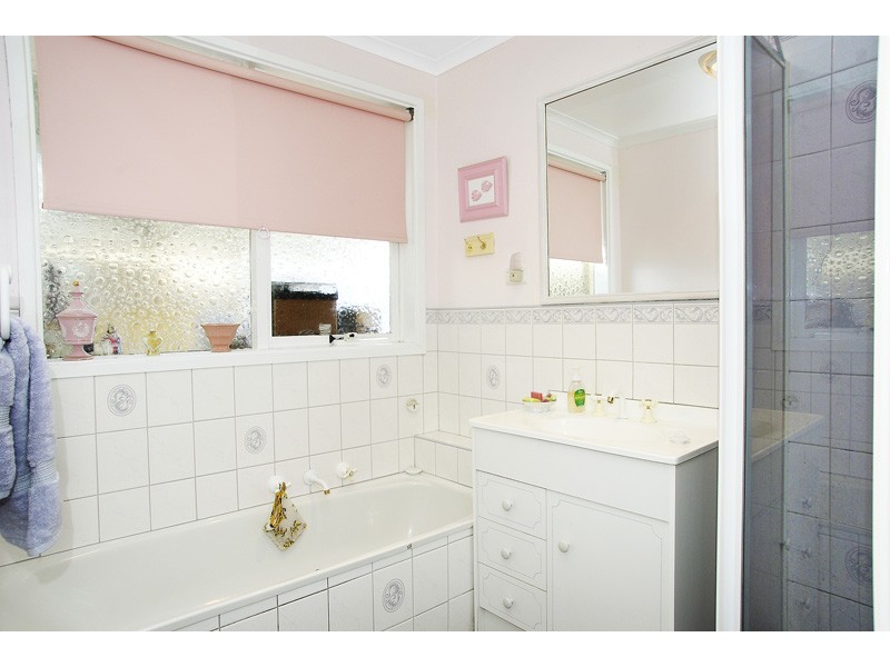 1 Moreland Avenue, Corio VIC 3214